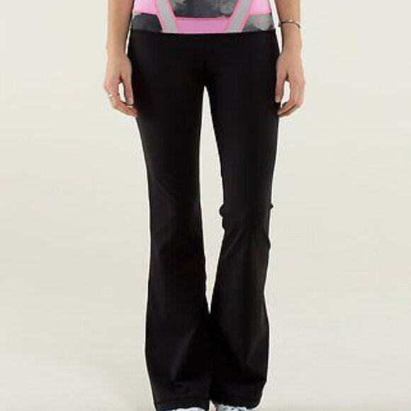 Lululemon Reversible Groove Flare Pants Full On Luon Black Pink Quilt  XS 2 Tall - Picture 2 of 8